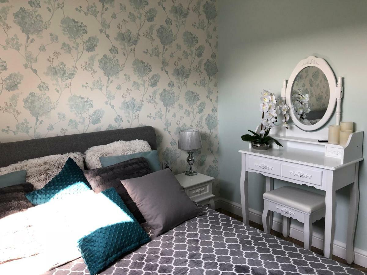 Family & Business Elegant Apartments Ul Warszawska - 2 Bedroom, Balcony, Parking Кельце Экстерьер фото