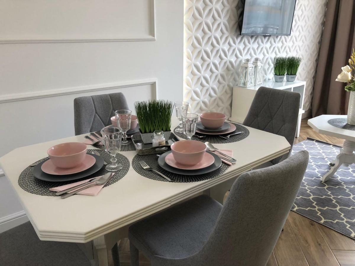 Family & Business Elegant Apartments Ul Warszawska - 2 Bedroom, Balcony, Parking Кельце Экстерьер фото