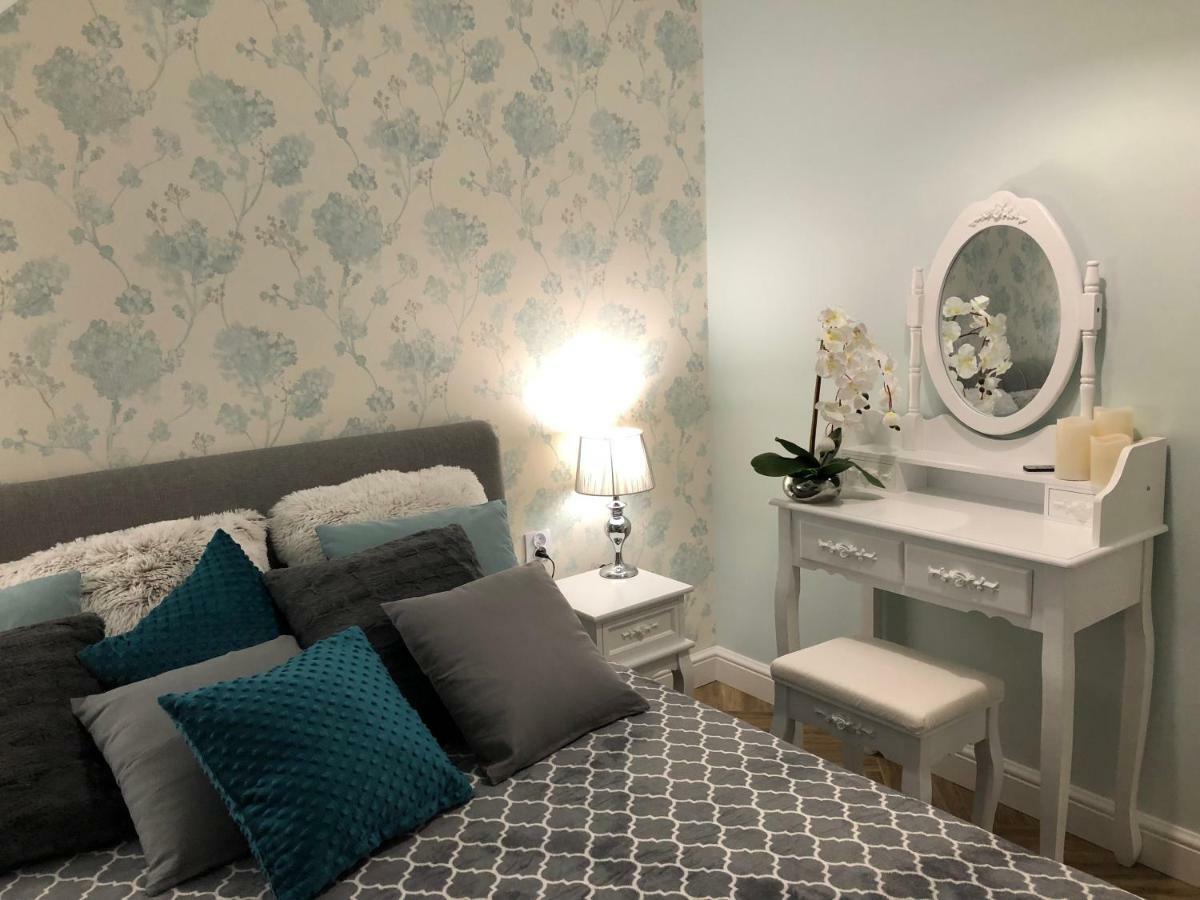 Family & Business Elegant Apartments Ul Warszawska - 2 Bedroom, Balcony, Parking Кельце Экстерьер фото