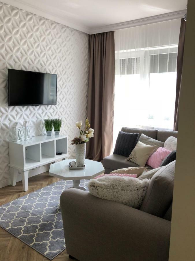 Family & Business Elegant Apartments Ul Warszawska - 2 Bedroom, Balcony, Parking Кельце Экстерьер фото