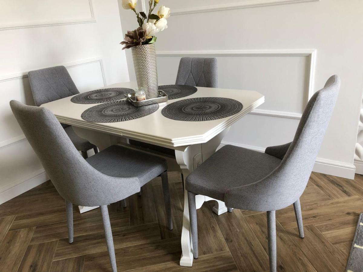 Family & Business Elegant Apartments Ul Warszawska - 2 Bedroom, Balcony, Parking Кельце Экстерьер фото