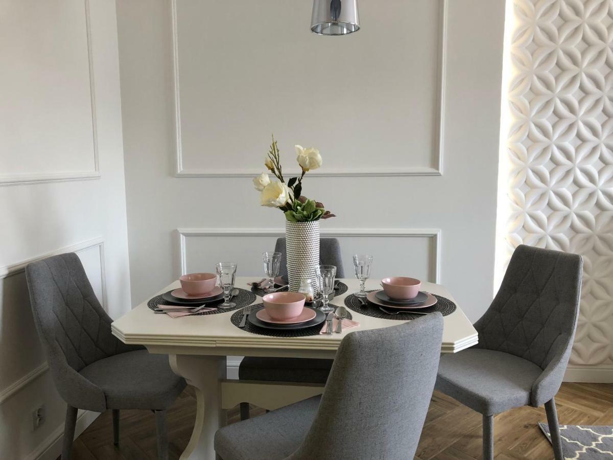Family & Business Elegant Apartments Ul Warszawska - 2 Bedroom, Balcony, Parking Кельце Экстерьер фото