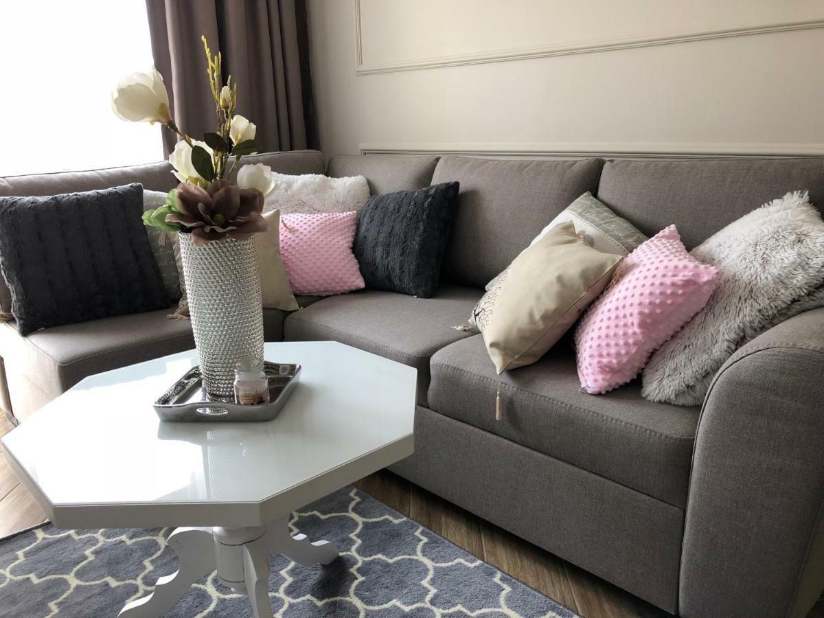 Family & Business Elegant Apartments Ul Warszawska - 2 Bedroom, Balcony, Parking Кельце Экстерьер фото